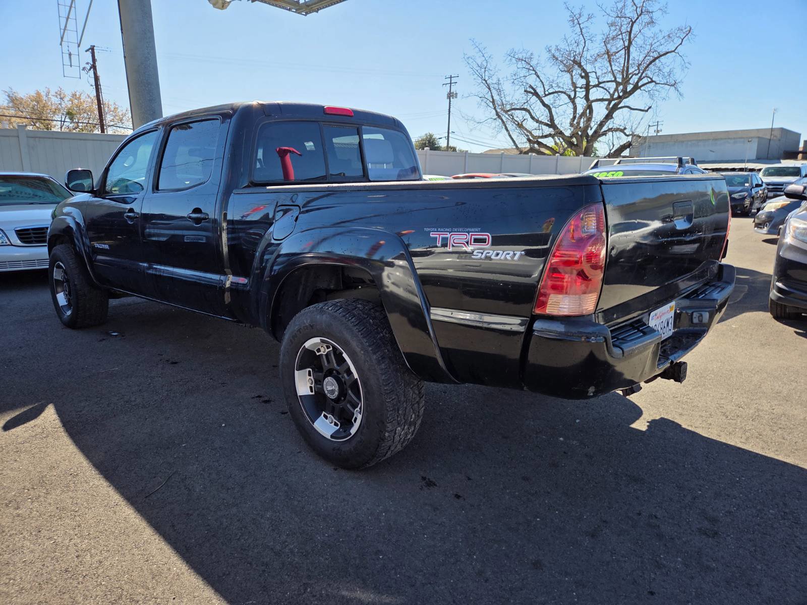Used 2005 Toyota Tacoma PreRunner image 2