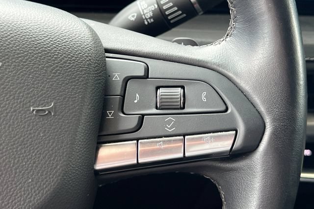 Used 2024 Cadillac XT4 Premium Luxury AWD/4WD image 33