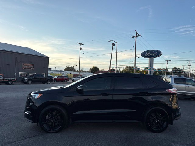 Used 2021 Ford Edge ST w/ Equipment Group 401A AWD/4WD image 2