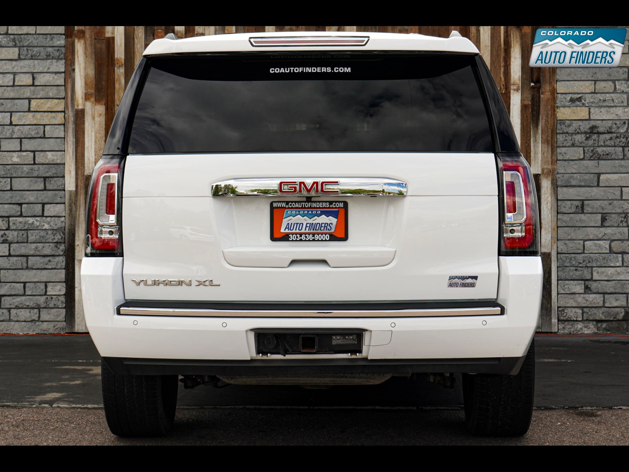 Used 2017 GMC Yukon XL Denali w/ Open Road Package AWD/4WD image 5