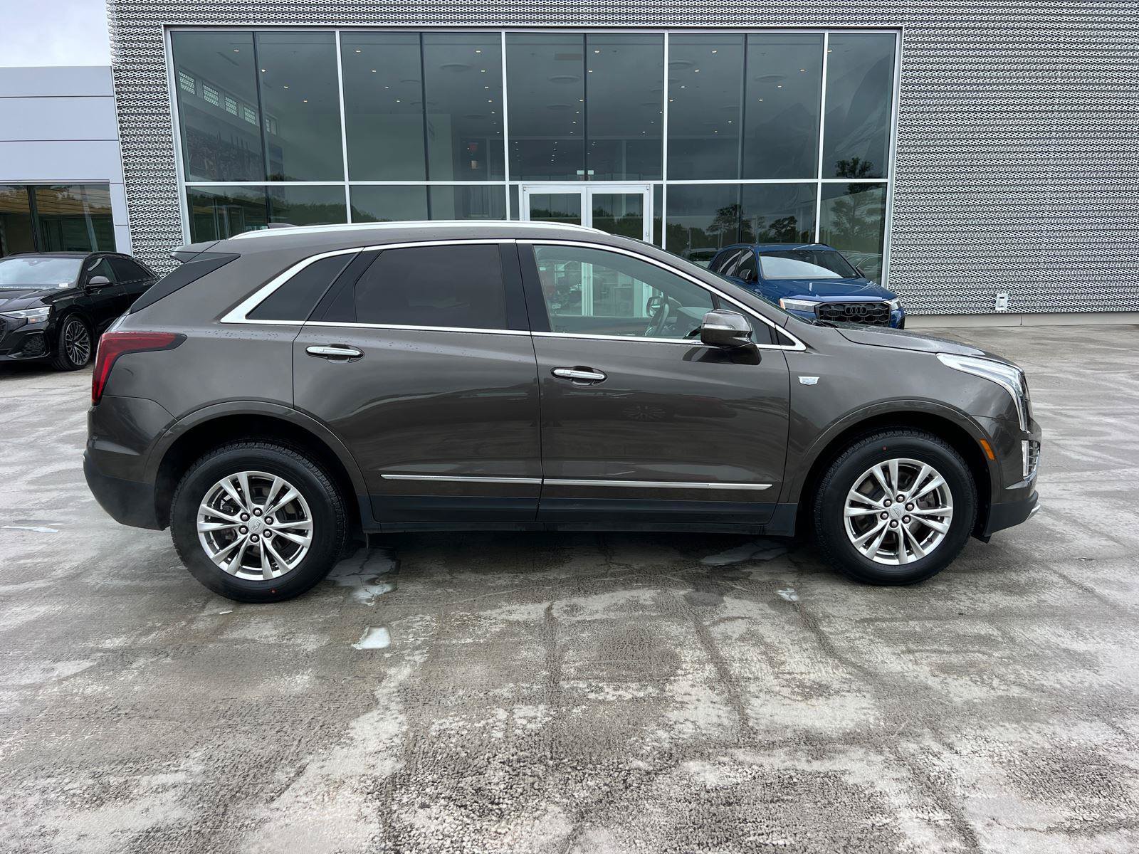 Used 2020 Cadillac XT5 Premium Luxury FWD image 4