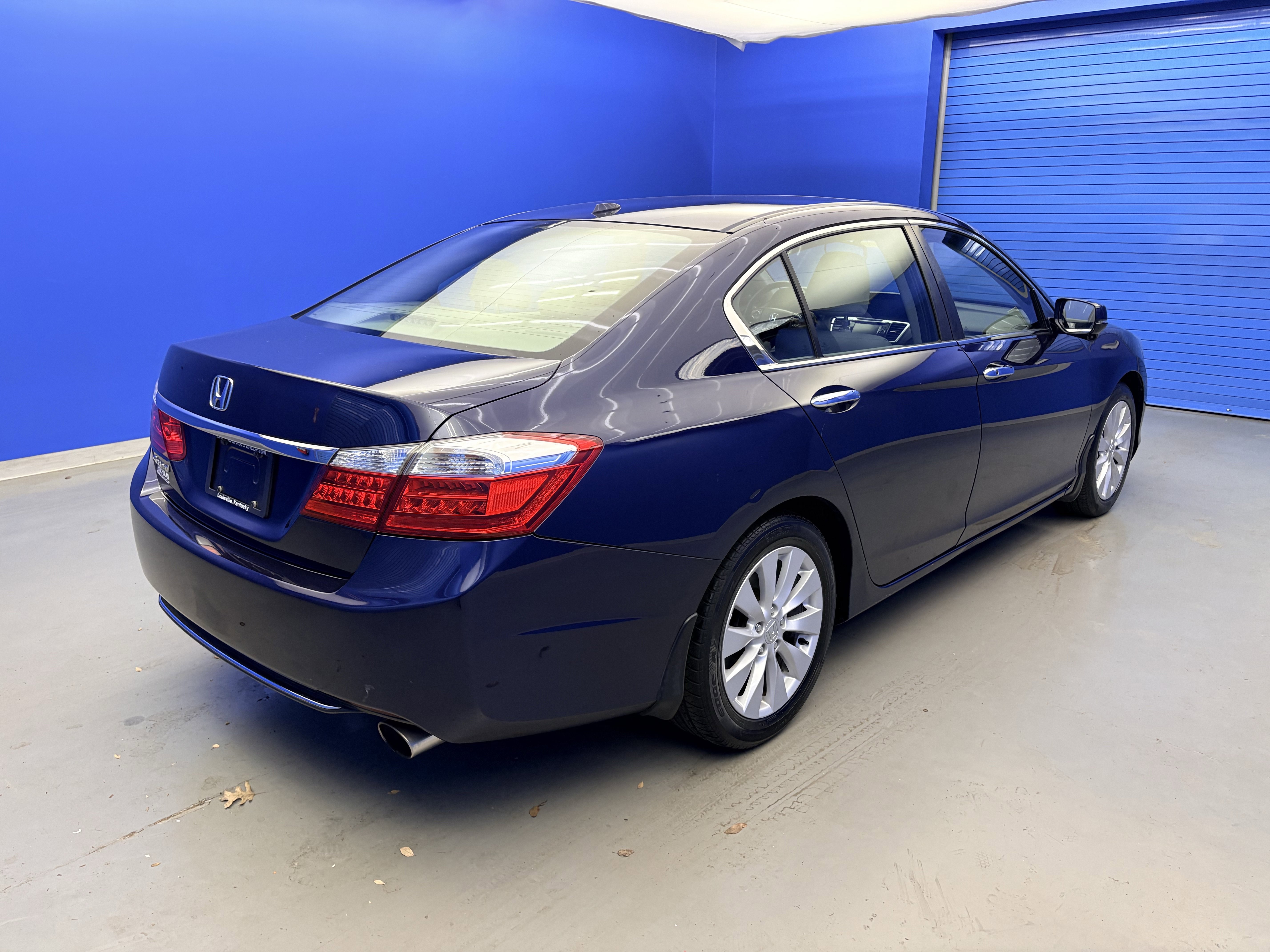Used 2015 Honda Accord EX-L image 7