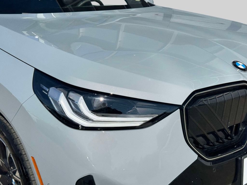 Used 2025 BMW X3 xDrive30i w/ M Sport Package image 9