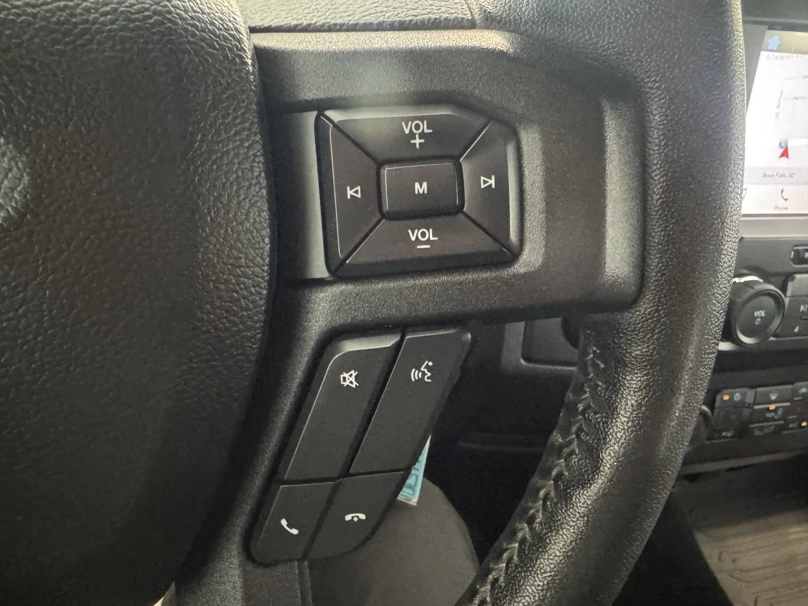 Used 2019 Ford F150 XLT w/ Equipment Group 302A Luxury AWD/4WD image 30