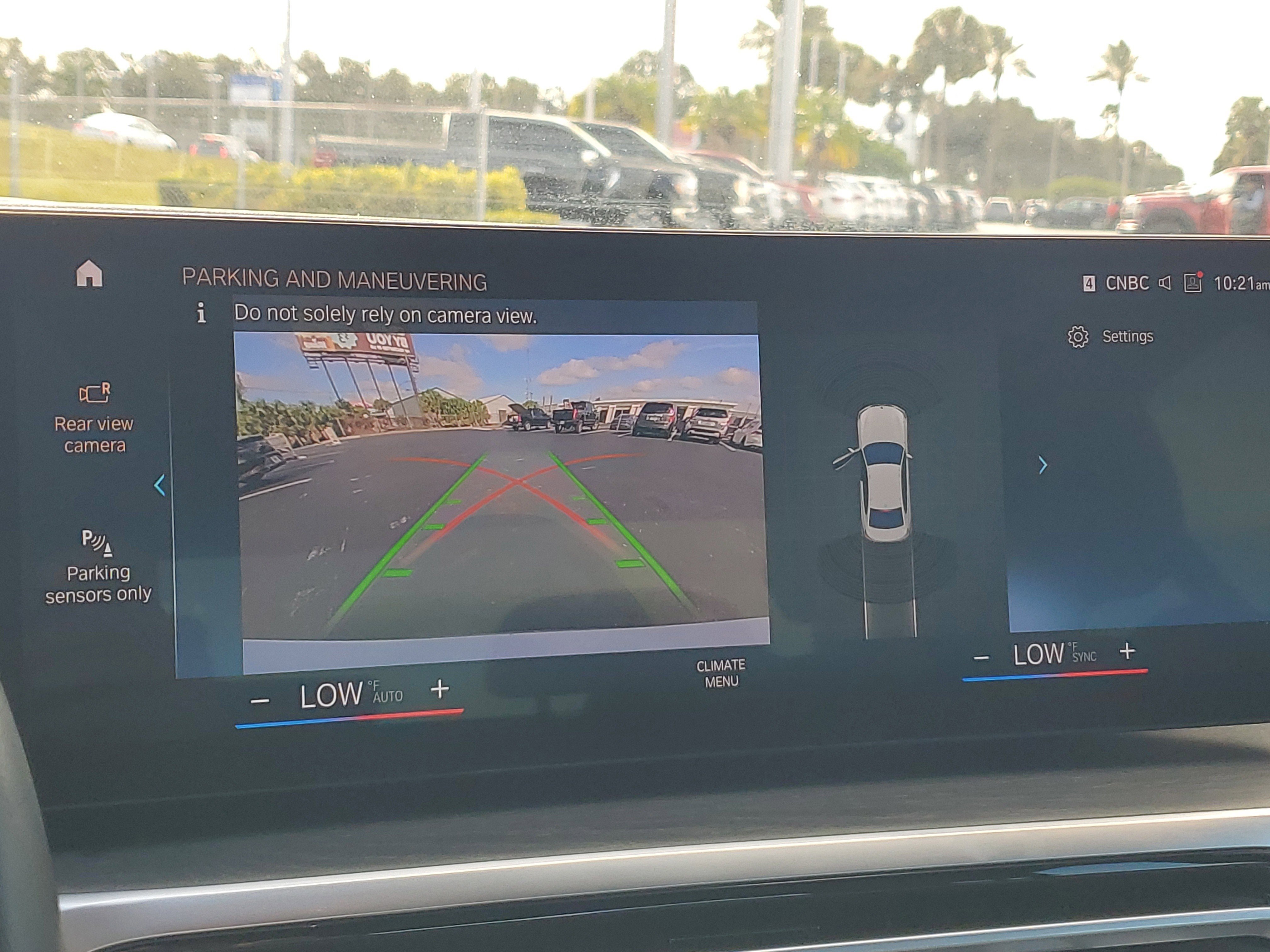 Used 2024 BMW 330i Sedan w/ Convenience Package image 22