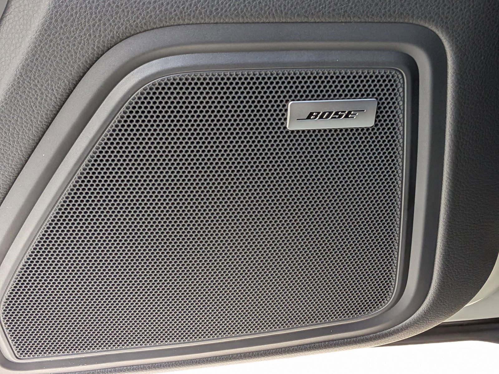 New 2026 Porsche Macan S image 14