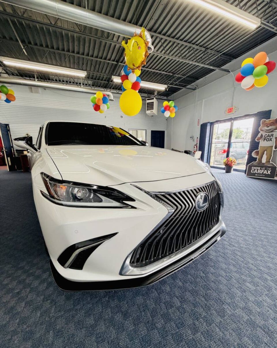 Used 2021 Lexus ES 250 w/ Premium Package AWD/4WD image 5