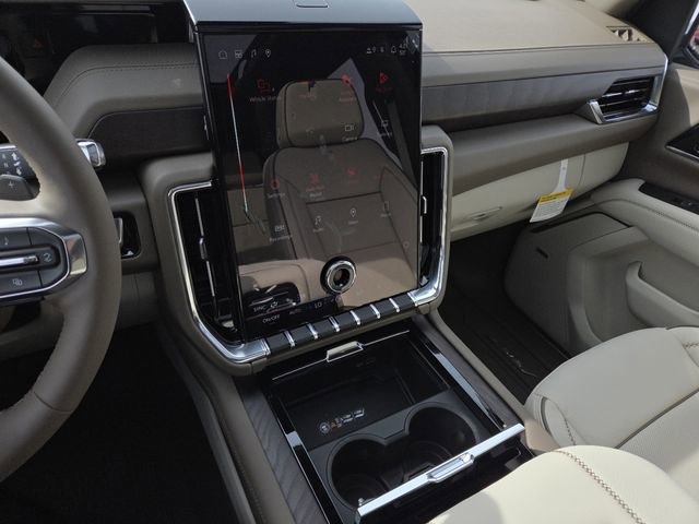 New 2026 GMC Yukon XL Denali w/ Denali Reserve Package image 42