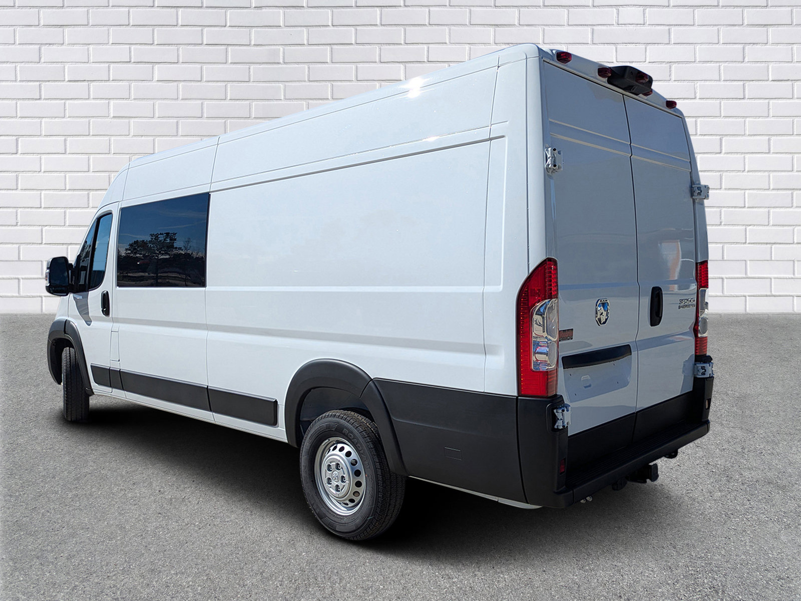 New 2026 RAM ProMaster 3500 w/ Crew Van Package image 3