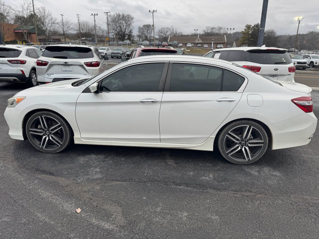 Used 2016 Honda Accord Sport image 7