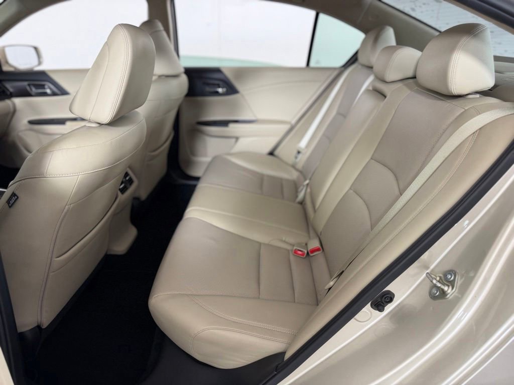 Used 2015 Honda Accord EX-L image 29