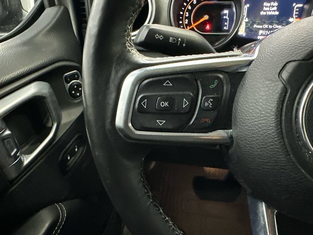 Used 2018 Jeep Wrangler Unlimited Sahara AWD/4WD image 24
