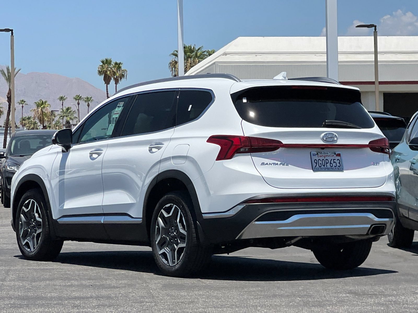Used 2023 Hyundai Santa Fe Limited w/ Cargo Package FWD image 5