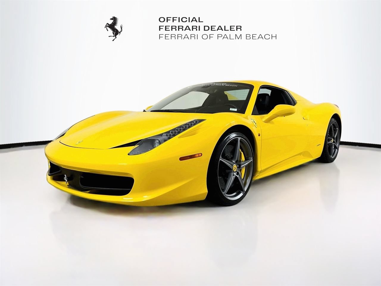 Certified 2015 Ferrari 458 Spider RWD image 3