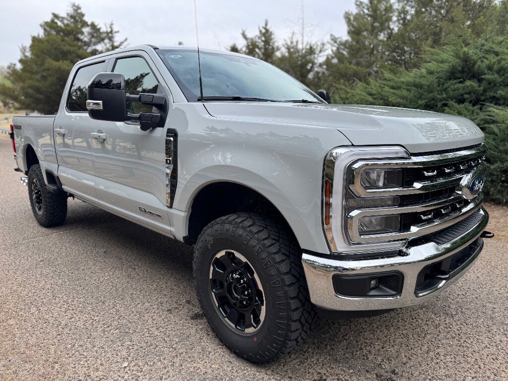 New 2026 Ford F250 Lariat image 32