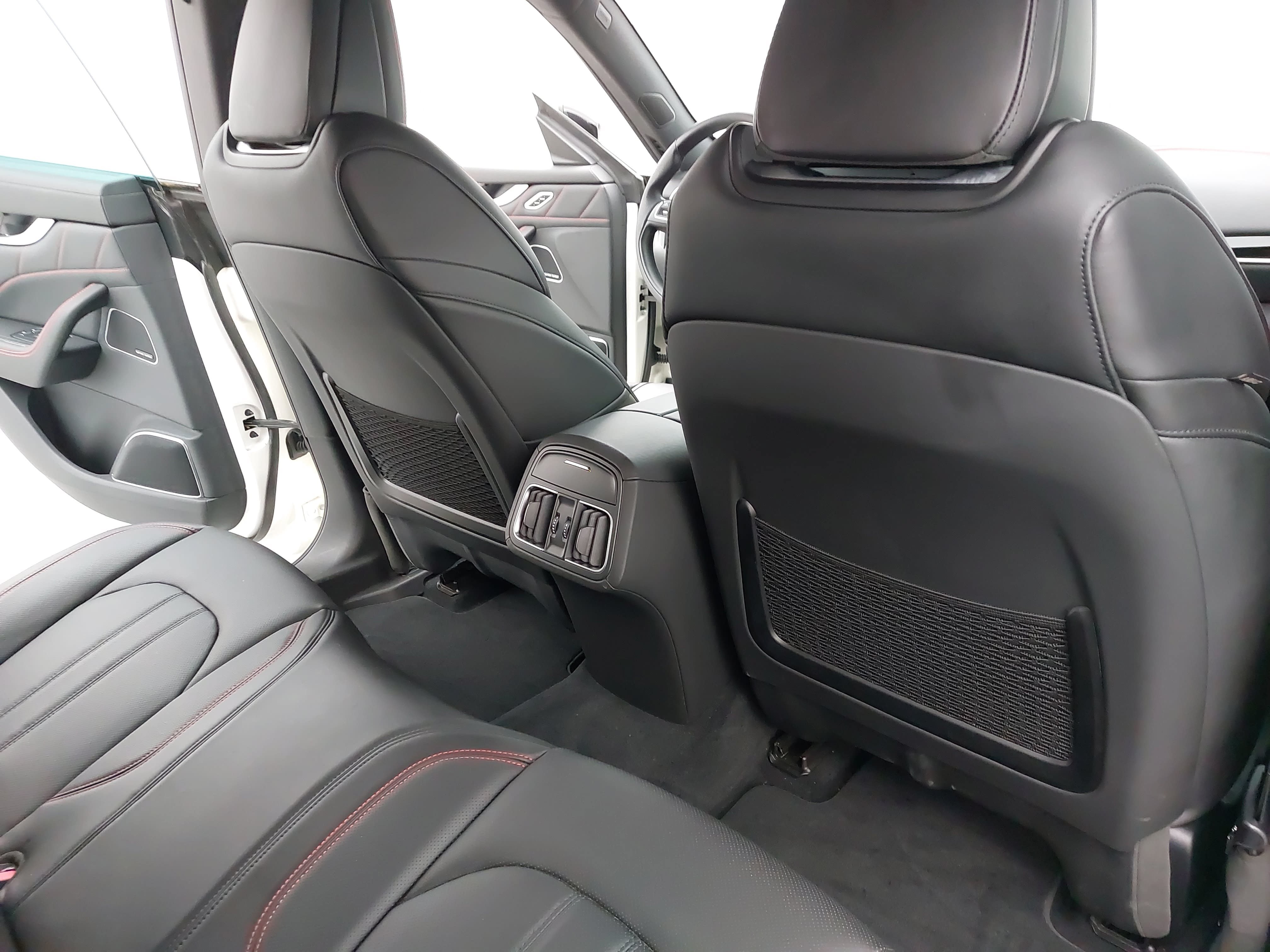 Used 2024 Maserati Levante Modena Ultima AWD/4WD image 13