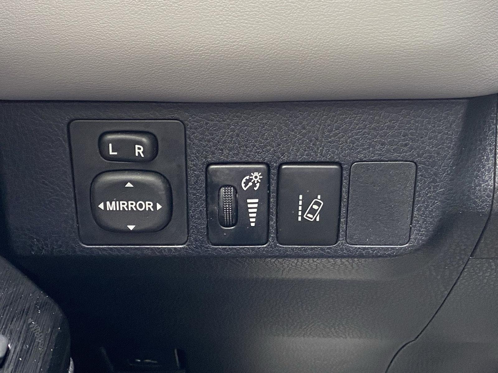 Used 2017 Toyota RAV4 XLE w/ All Weather Liner Package AWD/4WD image 16