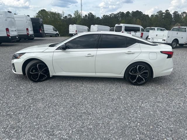 Used 2024 Nissan Altima 2.5 SR w/ SR Premium Package image 6