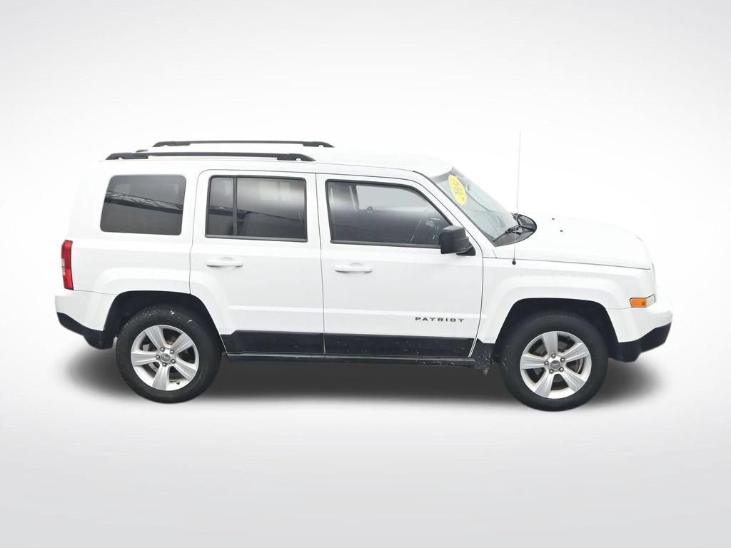 Used 2014 Jeep Patriot Sport w/ Power Value Group AWD/4WD image 30
