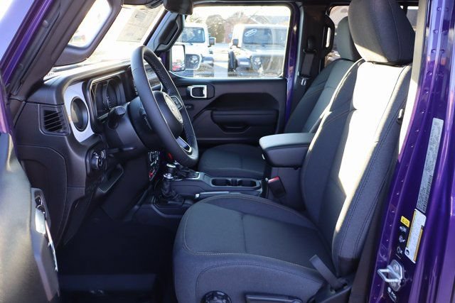 New 2026 Jeep Gladiator Sport AWD/4WD image 11