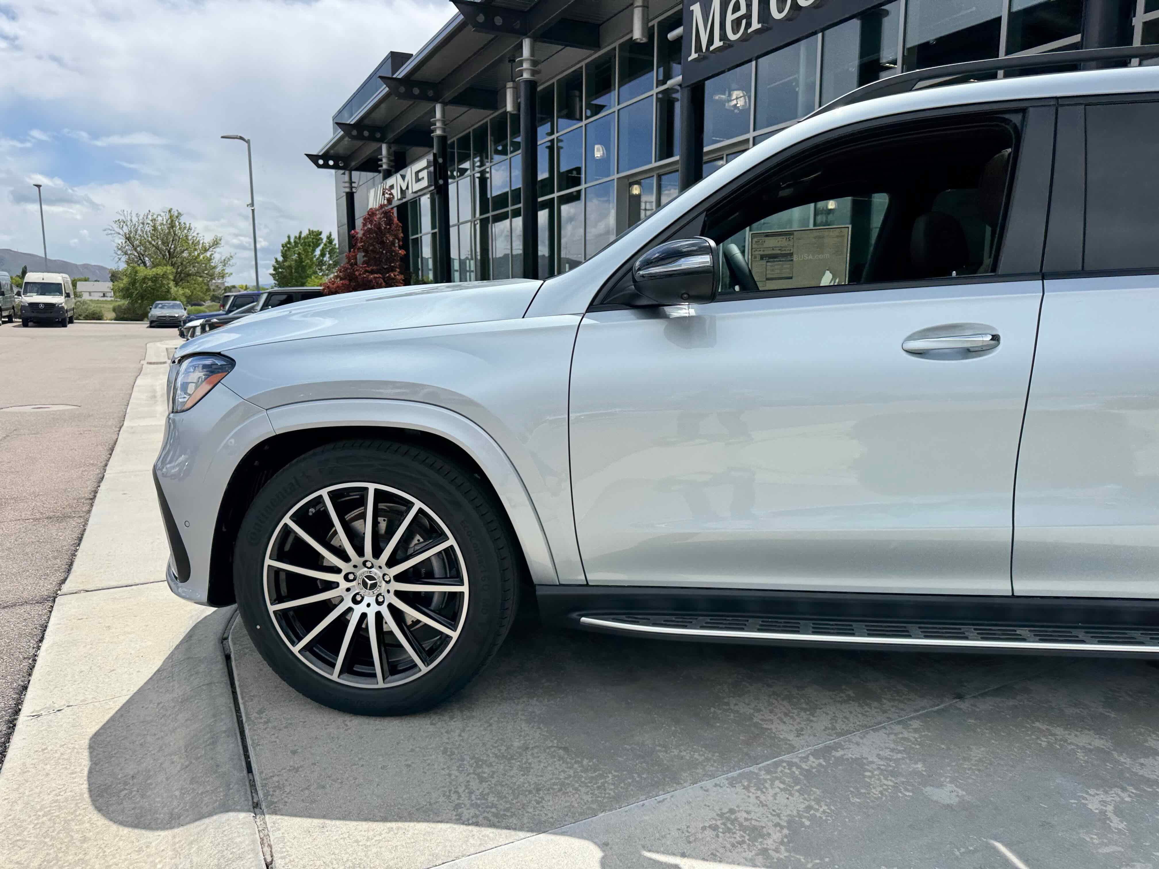 New 2025 Mercedes-Benz GLS 450 450 4MATIC image 2