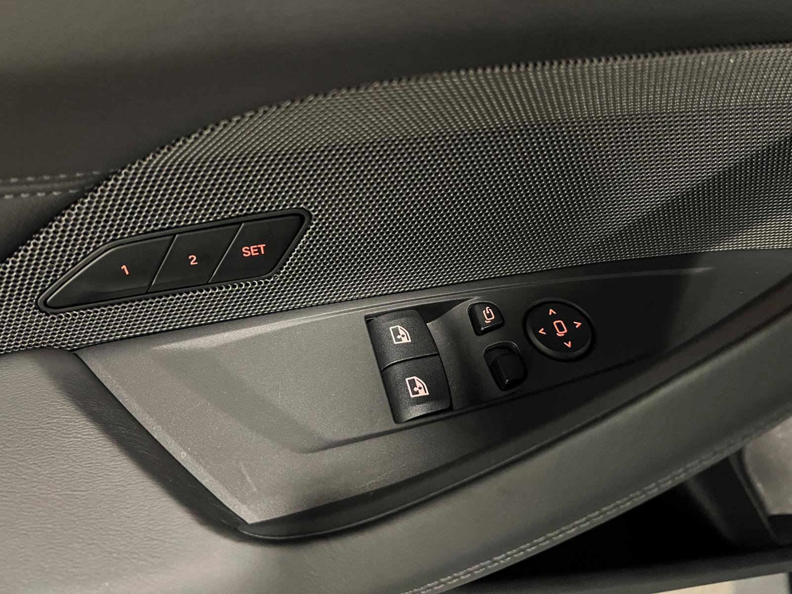 Used 2024 BMW M4 Coupe w/ M Carbon Exterior Package image 29