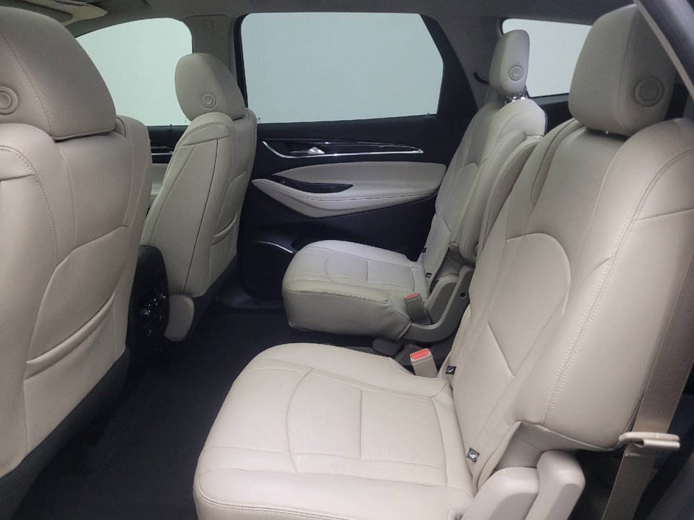 Used 2018 Buick Enclave Premium w/ Experience Buick Package FWD image 18