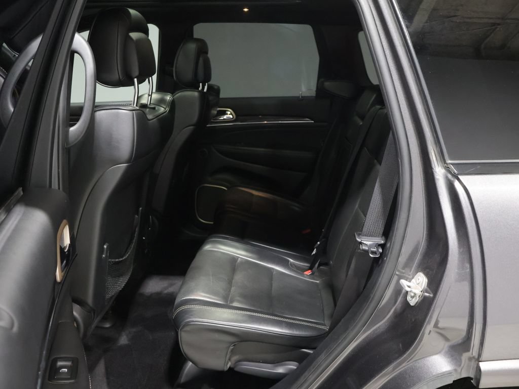 Used 2017 Jeep Grand Cherokee Overland w/ Jeep Active Safety Group AWD/4WD image 19