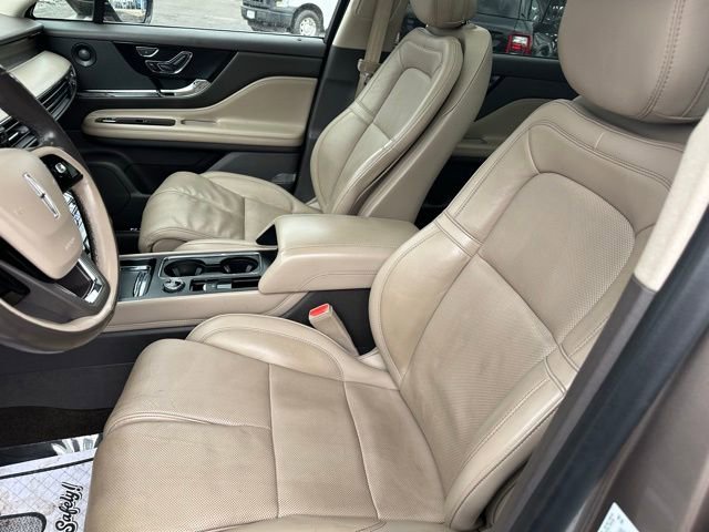 Used 2020 Lincoln Corsair Reserve w/ Equipment Group 202A image 27