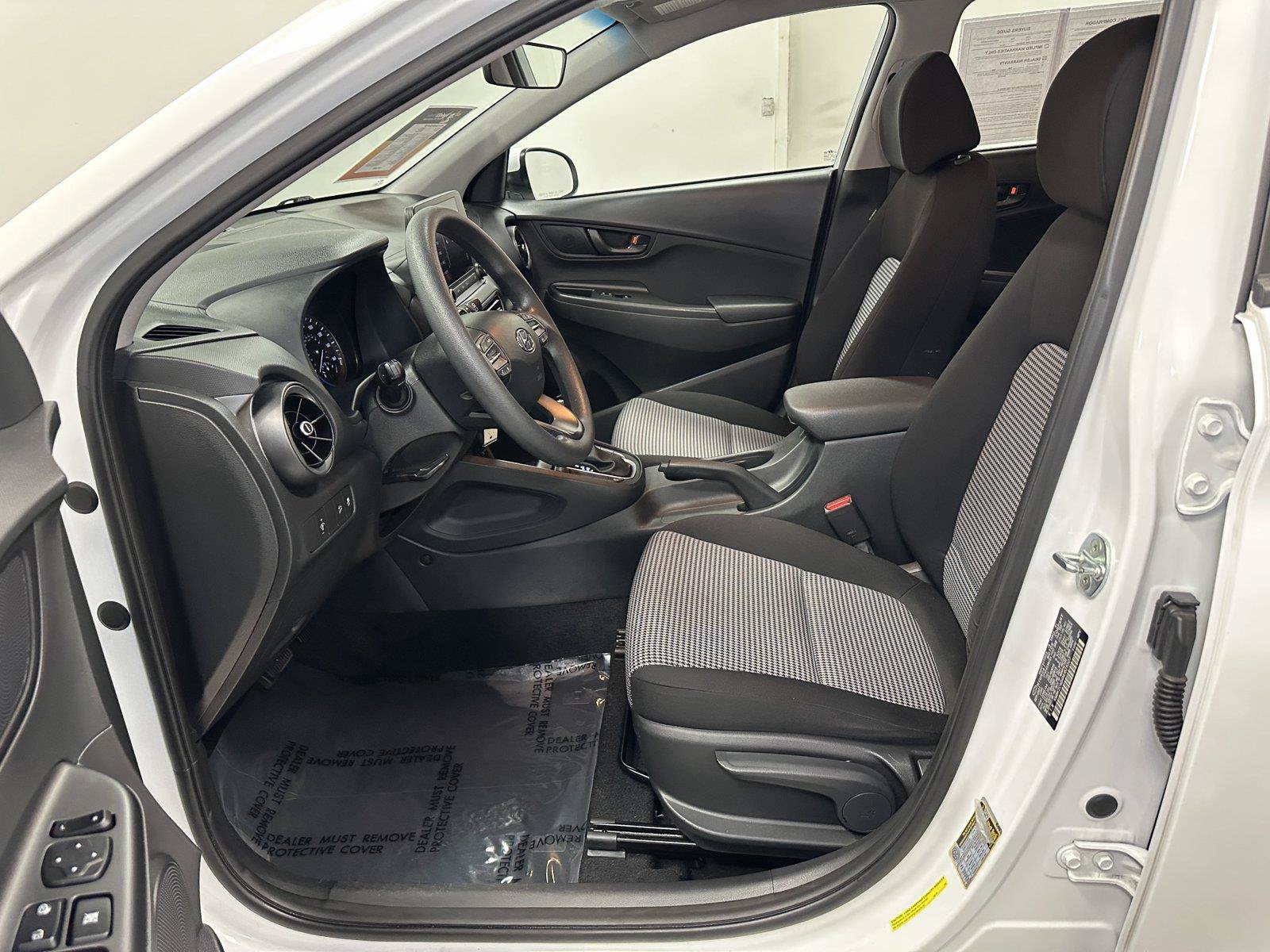 Used 2022 Hyundai Kona SE w/ Cargo Package AWD/4WD image 22
