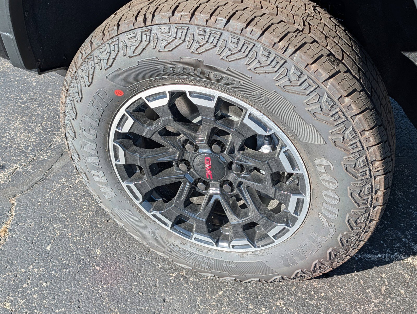 New 2026 GMC Canyon AT4 w/ Technology Plus Package AWD/4WD image 22