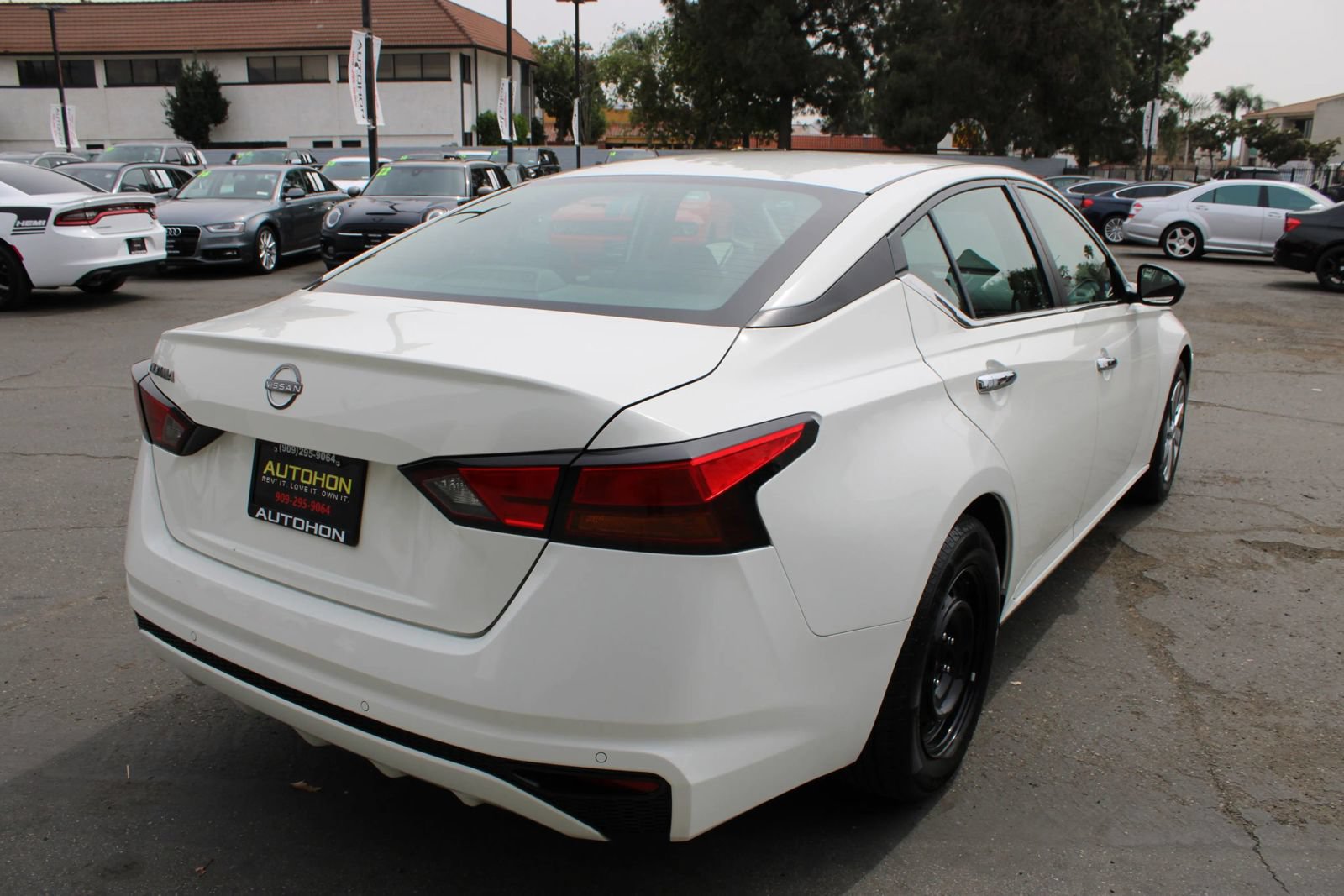 Used 2024 Nissan Altima 2.5 S FWD image 34
