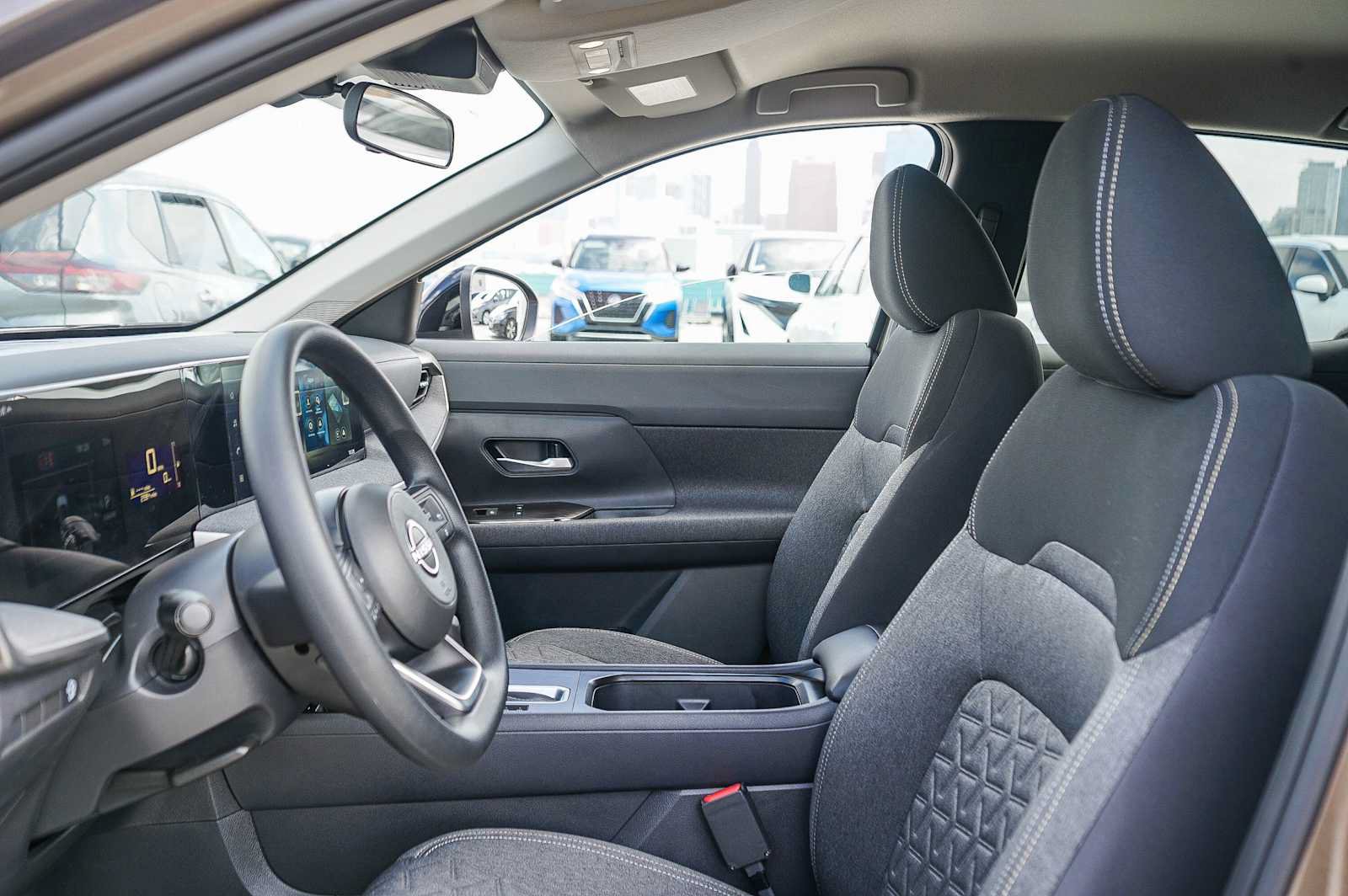 Used 2026 Nissan Kicks SV w/ Charging Package FWD image 17
