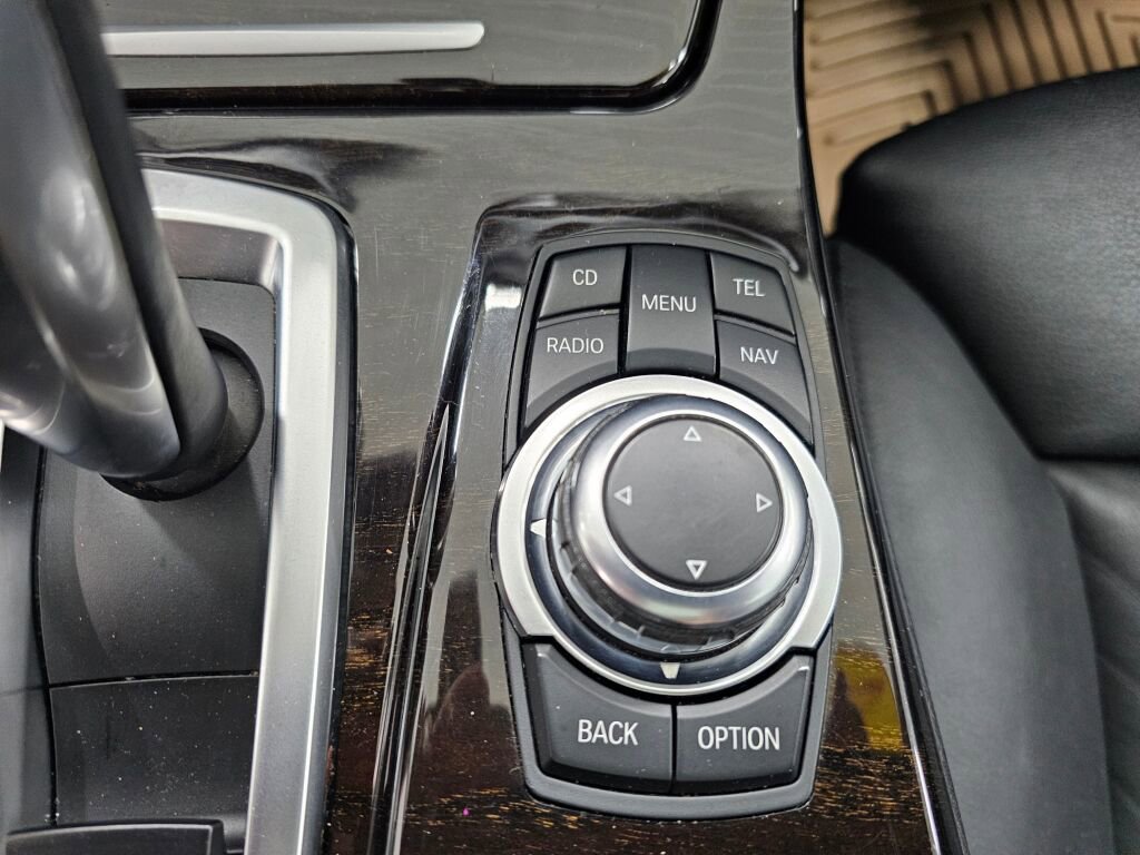 Used 2012 BMW 535i xDrive Sedan image 17