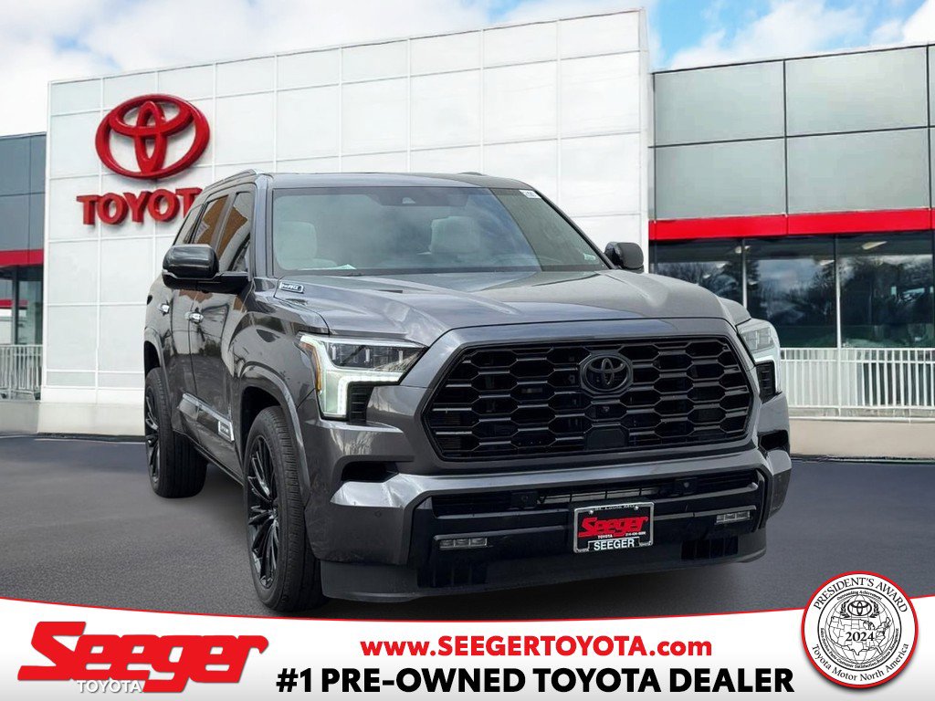 Used 2024 Toyota Sequoia Capstone image 1
