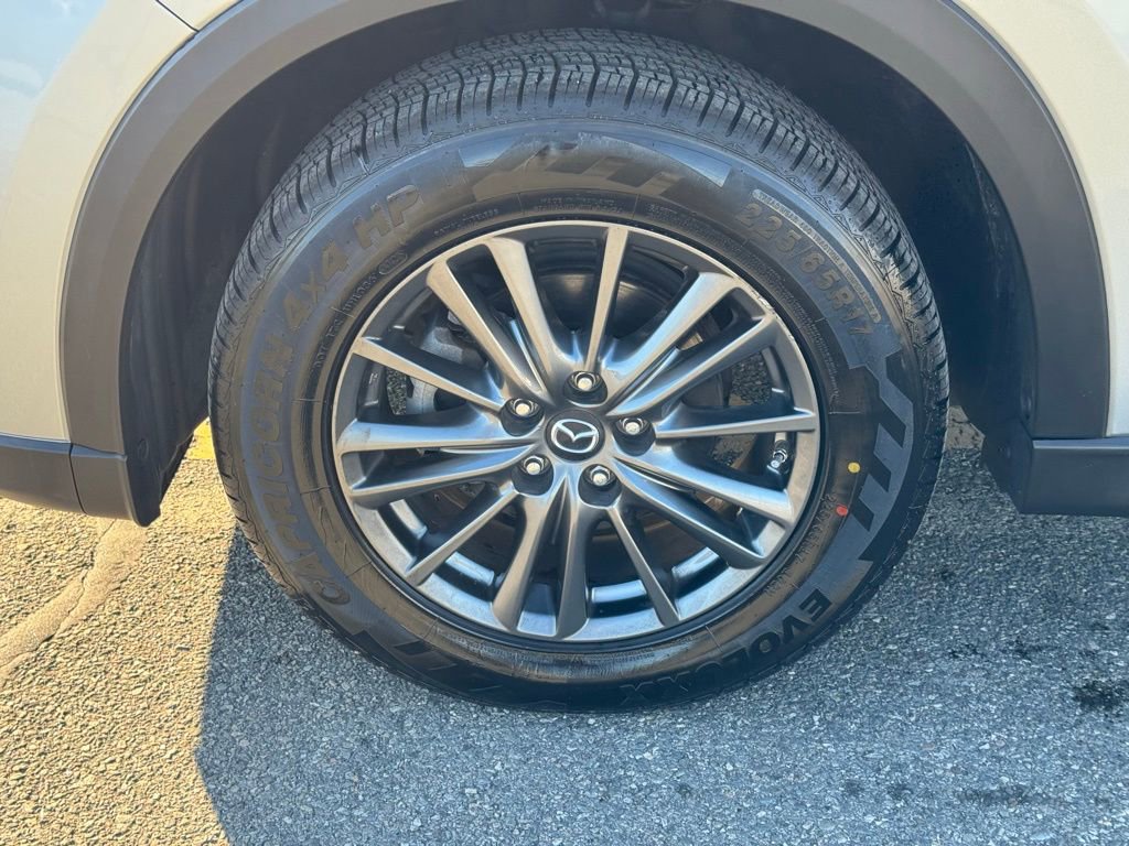 Used 2021 MAZDA CX-5 Touring w/ Touring Preferred SV Package image 10