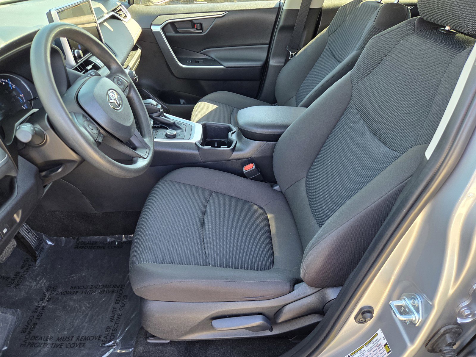Used 2024 Toyota RAV4 LE AWD/4WD image 13