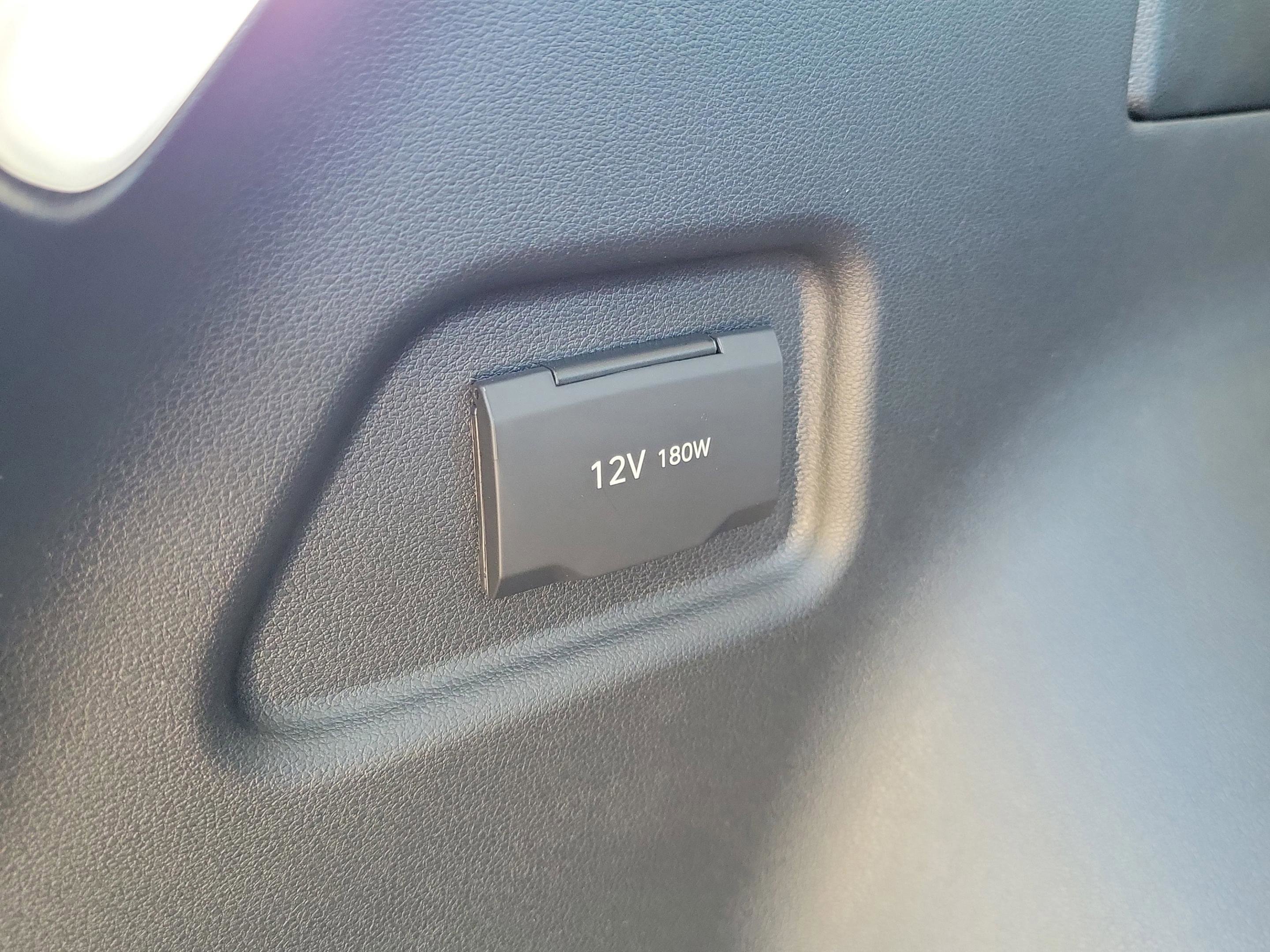 New 2026 Hyundai Tucson SE image 9