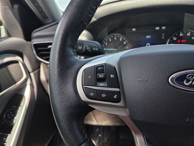 Used 2022 Ford Explorer XLT w/ Equipment Group 202A image 25