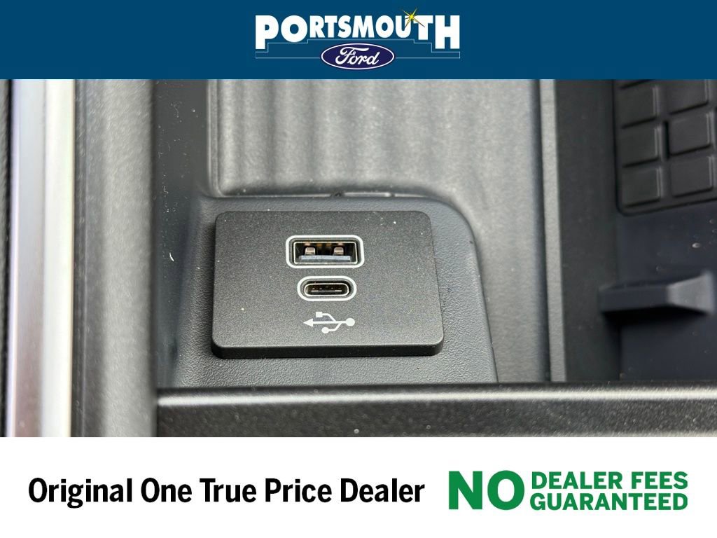 New 2025 Ford Expedition Max Platinum w/ Stealth Performance Package image 17