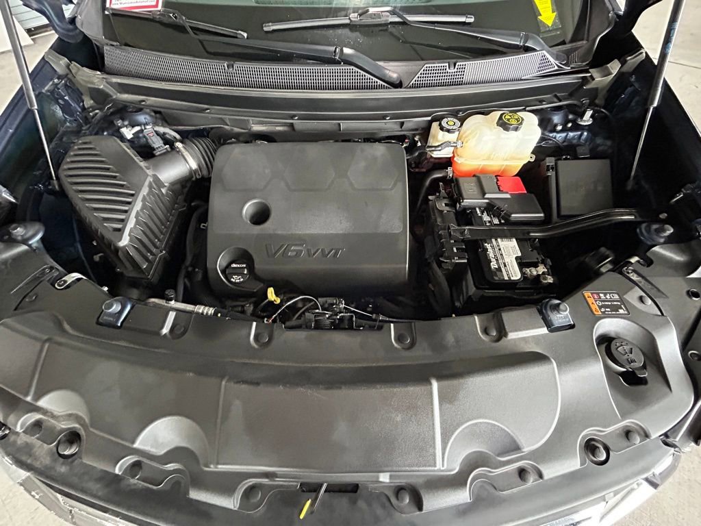 Used 2023 Chevrolet Traverse LT image 21