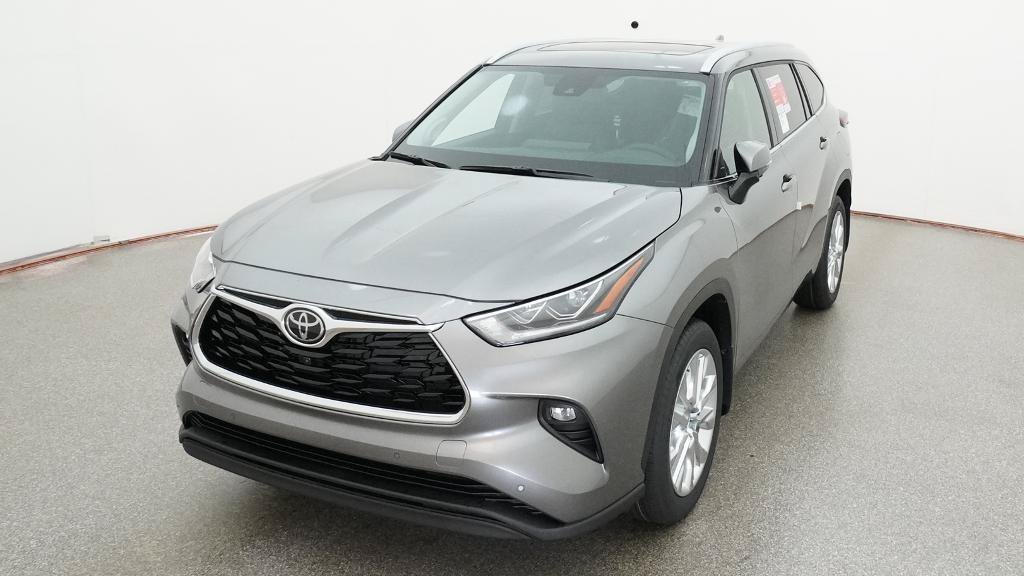 New 2026 Toyota Highlander Limited AWD/4WD image 3