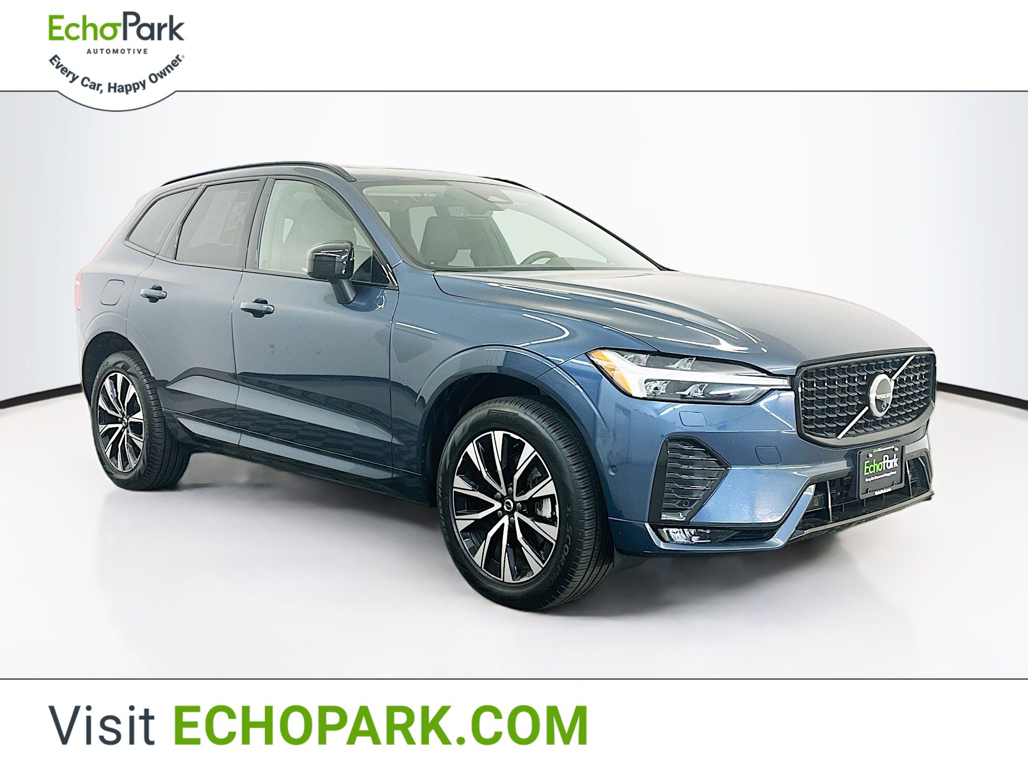 Used 2025 Volvo XC60 B5 Plus video 1