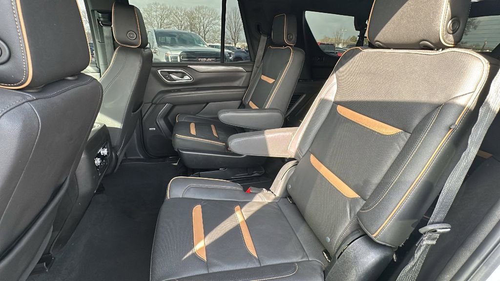 Used 2023 GMC Yukon AT4 w/ AT4 Premium Plus Package AWD/4WD image 13