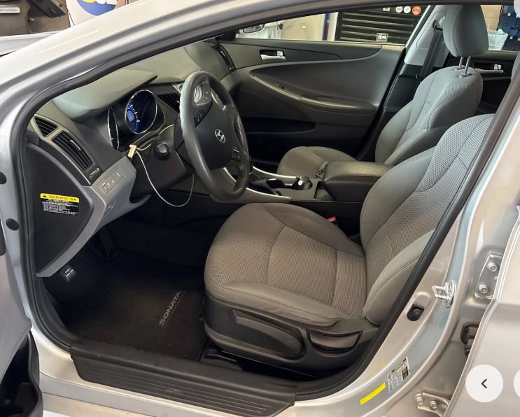 Used 2014 Hyundai Sonata GLS FWD image 2