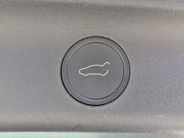 Used 2021 Tesla Model Y Long Range AWD/4WD image 10