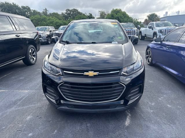 Used 2018 Chevrolet Trax LS FWD image 2