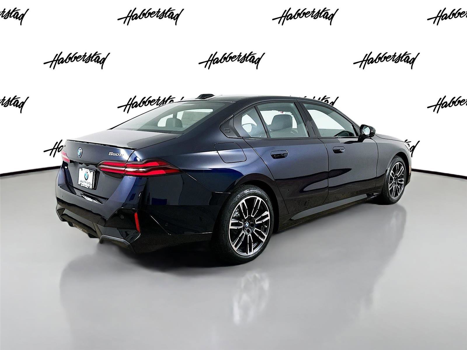 New 2026 BMW 550e xDrive image 5
