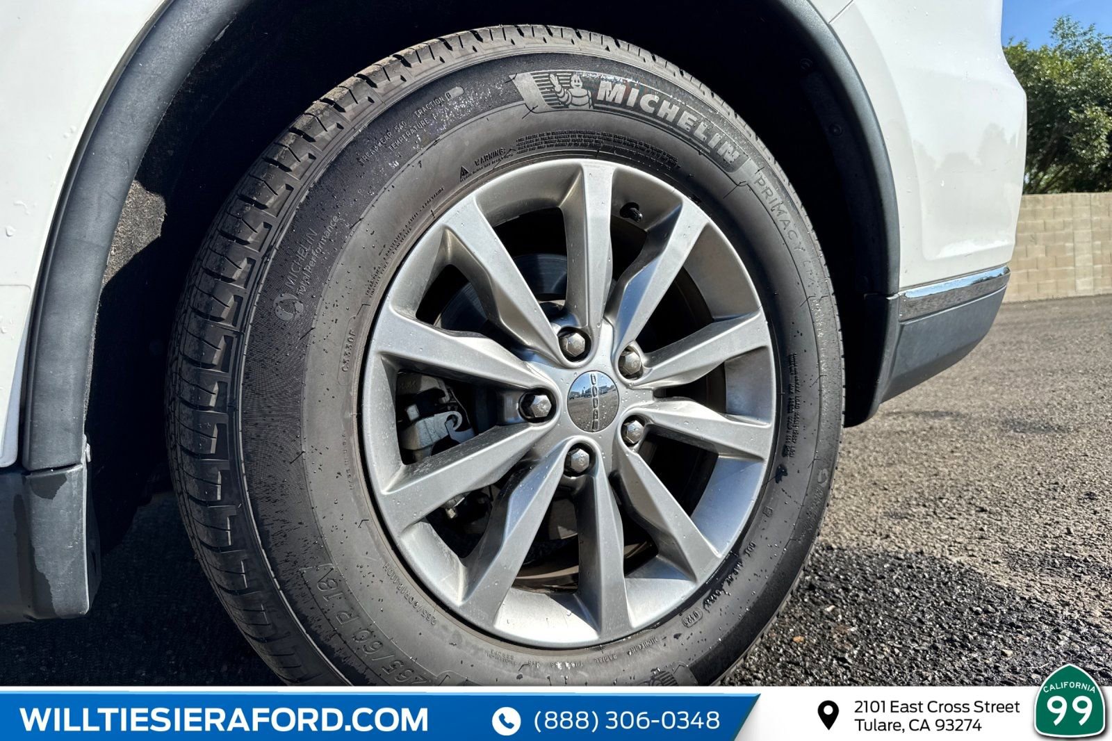 Used 2017 Dodge Durango SXT w/ 3rd Row Seating Group RWD image 36