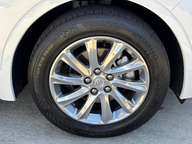 Used 2019 Buick Envision Essence FWD image 33